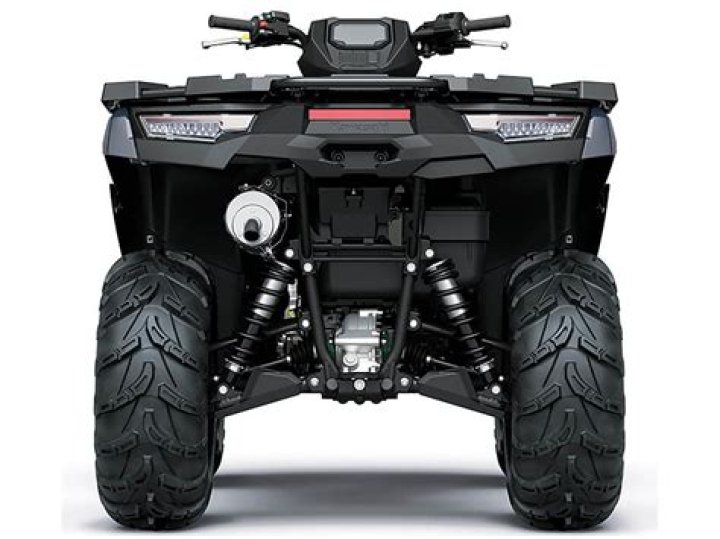 What kind of oil do you put in a 750 brute force?