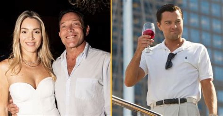 What suit did jordan belfort wear?