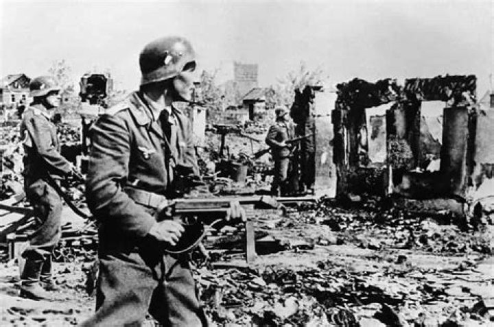 What was the last German unit to surrender ww2?