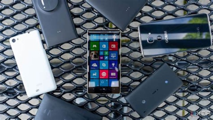 Where are windows phone contacts stored?