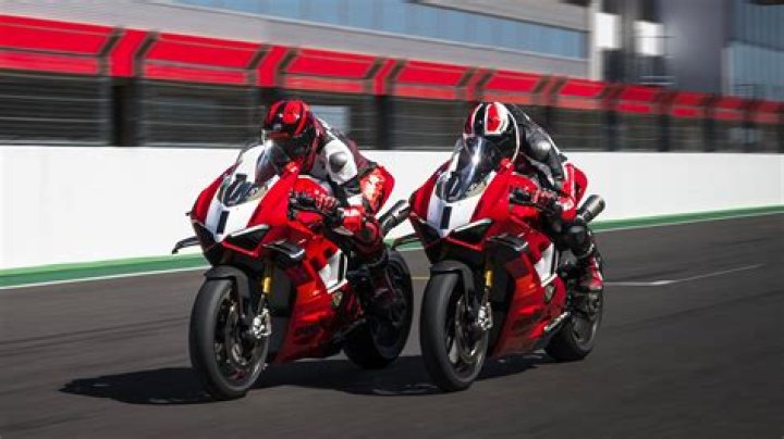 Which Ducati Panigale is the fastest?