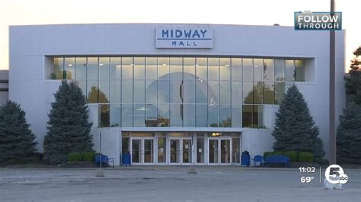 Who owns Midway Mall in Elyria Ohio?
