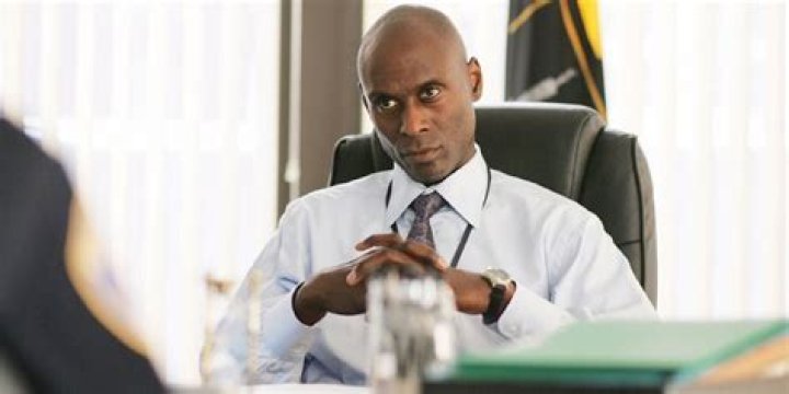 Who plays Cedric Daniels?