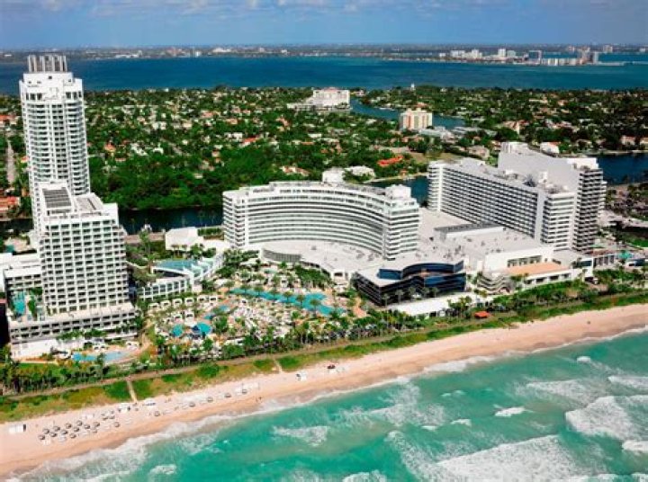 Why is Fontainebleau Miami famous?