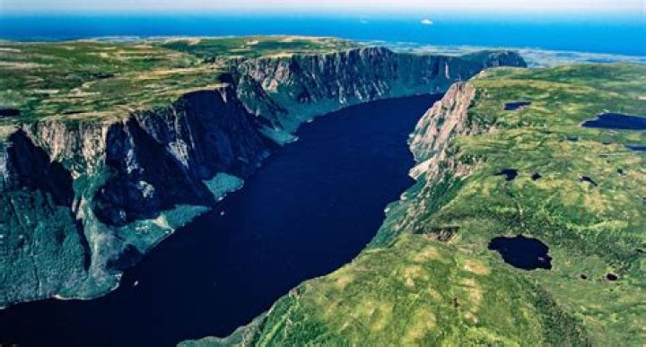 Why is Gros Morne important?