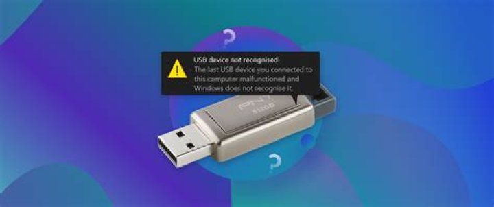 Why is my USB flash drive not being recognized?